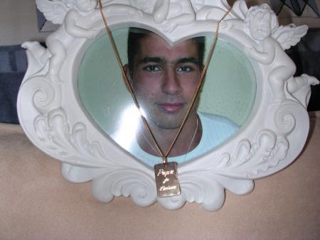 PORTE TOUJOURS CETTE CHAINE PAPA ELLE EST �POUR TOI BONNE FETE 