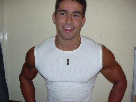         PAPA  MAMAN JE VOUS AIME CE TEXTE EST POUR VOUS DEUX