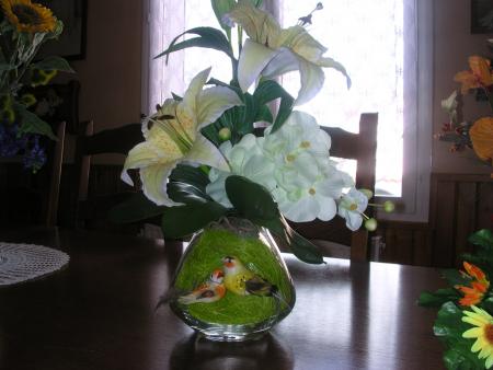 PAPA ET MOI T'AVONS ACHETE CETTE COMPOSITION AVEC 2 OISEAUX QUI PENSENT A TOI 