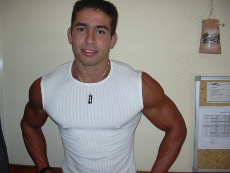 POUR TOI MON AMI ARNAUD JE NE T'OUBLIE PAS